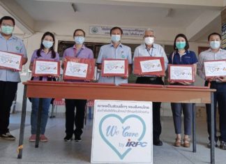 IRPC จับมือพันธมิตร ผลิตและส่งมอบถุงพลาสติก HDPE ให้กับ รพ. ปลวกแดง จ.ระยอง เพื่อแยกเก็บขยะติดเชื้อ