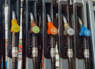 ชำแหละโครงสร้างราคาน้ำมัน ใครแบกภาระแทนคนใช้ดีเซล?