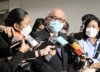 รัฐอาจขอโรงกลั่นที่มีกำไรบริจาคเงินช่วยกองทุนน้ำมันแทนใช้กฏหมายบังคับ