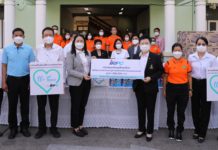 IRPC ส่งมอบถุงยังชีพช่วยผู้ประสบอุทกภัยเขตกรุงเทพเหนือ