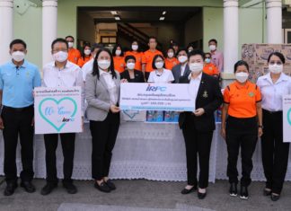 IRPC ส่งมอบถุงยังชีพช่วยผู้ประสบอุทกภัยเขตกรุงเทพเหนือ