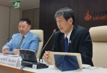 กบน.สั่งลดราคาดีเซลรอบ 2 อีก 50 สต.ต่อลิตร พร้อมดูดเงินผู้ใช้ดีเซลเกรดพรีเมียมเข้ากองทุนฯ เพิ่มอีก 1 บาทต่อลิตร มีผล 22 ก.พ. 2566