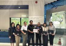 เอ็กซอนโมบิลมอบคอมพิวเตอร์เก่าสภาพดีให้กับโครงการ “คอมเก่าสู่คนใหม่ เรียนรู้ไกลไม่สิ้นสุด”