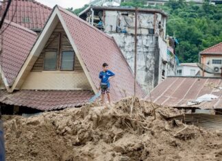 เกาะติดภารกิจพิชิตภูเขาโคลน ของทีมจิตอาสา กฟผ.