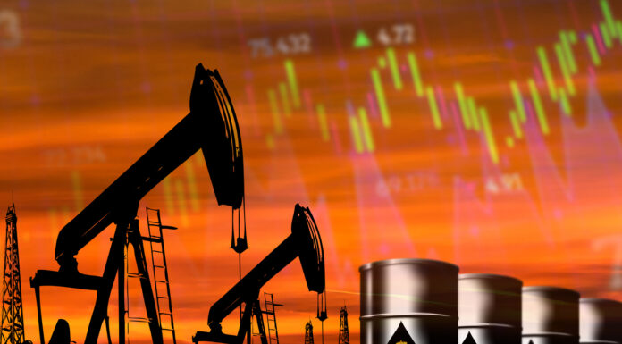 ตลาดจับตาสหรัฐฯ อาจทำสงครามกับเวเนซุเอลา หนุนราคาน้ำมันโลก