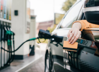 เขียนเล่าข่าว: รับมืออย่างไรเมื่อราคาน้ำมันไทยมีขึ้นมีลงตามตลาดโลก?