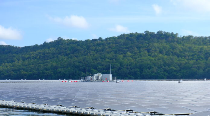 Quick Big Win โซลาร์เซลล์ลอยน้ำไฮบริด ผลิตไฟฟ้าสะอาดที่ไม่ปล่อยคาร์บอน