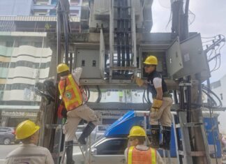 PEA ระดมช่าง 1,000 คน ฟื้นฟูระบบไฟฟ้าอำเภอหาดใหญ่