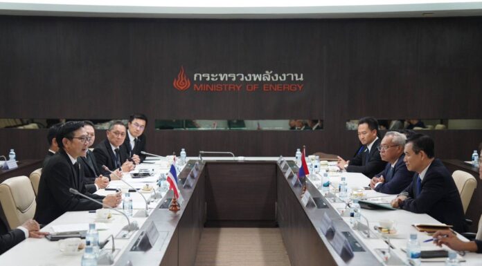 รมต.ลาว เข้าพบ รมว. พลังงานไทย ยืนยันน้ำมันที่นำเข้าจากไทยใช้ภายในลาวเท่านั้น ไม่สามารถส่งออกไปกัมพูชาได้เพราะผิดกฎหมาย